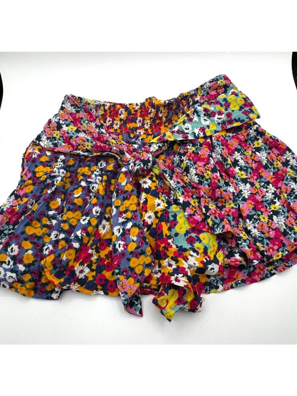 Patrons Of Peace Floral Women Shorts Size M